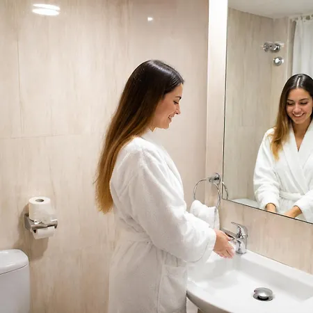 Hotel Astoria Park 4*