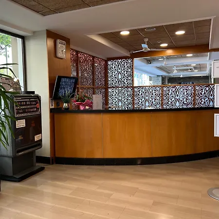 Astoria Park Hotel 4*