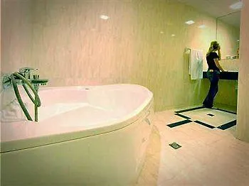 Hotell Astoria Park 4*
