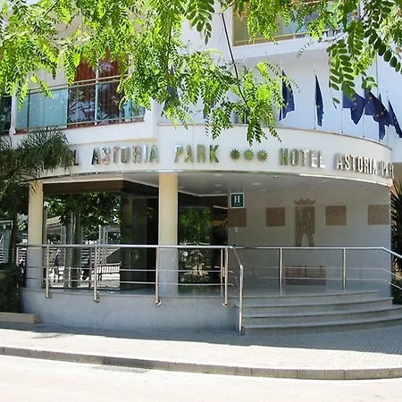 Astoria Park 4*