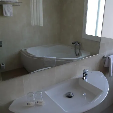 Hotell Astoria Park 4*