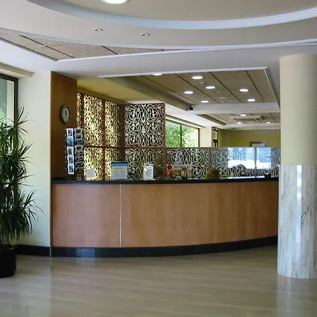 Astoria Park Hotel